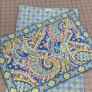 89) NWOT Two Vera Bradley Cloth Placemats